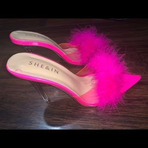 Faux fur decor stiletto heel